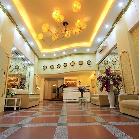 Hanoi Royal Palace Hotel 2 Екстер'єр фото